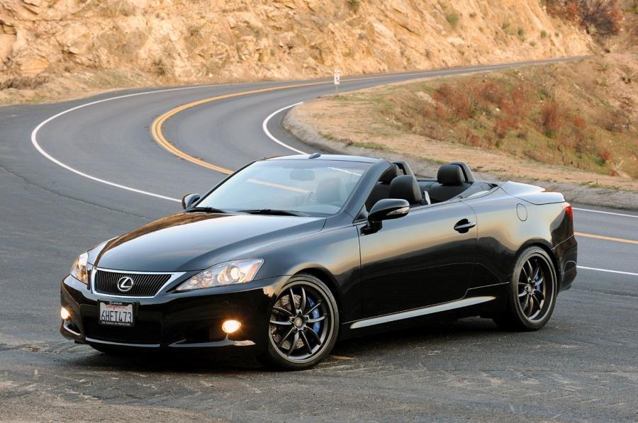  Lexus IS350C F-Sport 2010 года  (фото 23 из 36)
